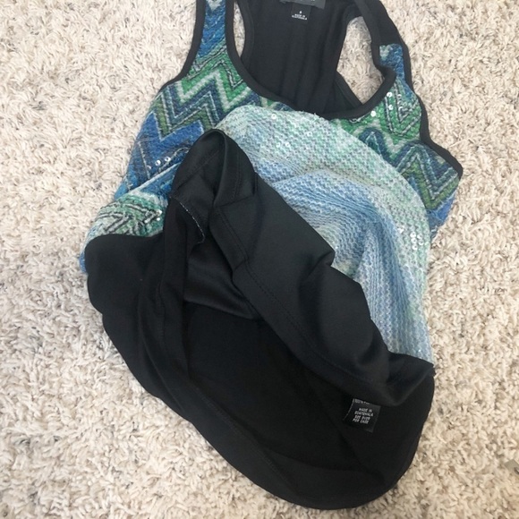 🆕 Chevron stripe scoop neck camisole tank top - Picture 8 of 13